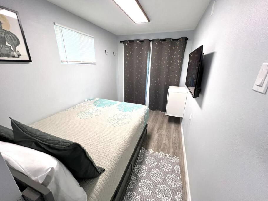 1Bed 1Bath Container Home Centrally Located Cypress Gardens Kültér fotó